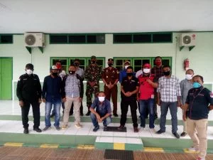 Foto Bersam Dandim 1503 Tual, Kejari dan Insan Pers di Kota Tual dan Kabupaten Maluku Tenggara