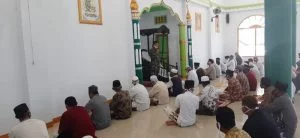 Sosialisasi pendisiplinan protokol kesehatan Covid-19 oleh Kasdim 1503 Tual di Masjid Vatdek
