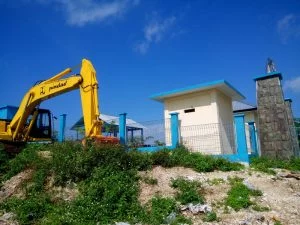 alat berat dilokasi TPA Kota Tual