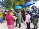penjemputan-pangdam-di-desa-dullah-laut