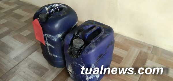 Polres-Tual-diwilayah-hukum-Polda-Maluku-melakukan-penyitaan-minuman-keras-miras-jenis-sopi-di-Kabupaten-Maluku-Tenggara-dan-Kota-Tual-yang-dibawah-dari-Kabupaten-Maluku-Barat-Daya-MBD