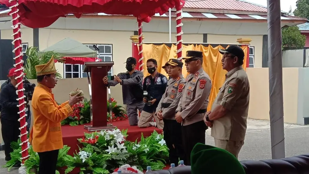 Upacara adat kei peresmian Polres Malra