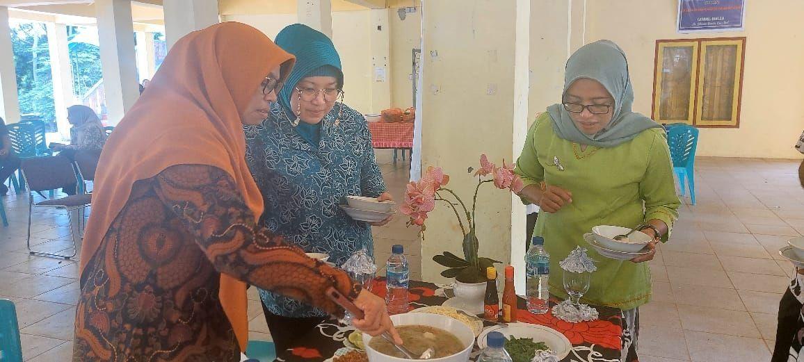 Dispersip Dan PKK Tual Peringati Hari Wanita Desa Sedunia Dengan Lomba ...