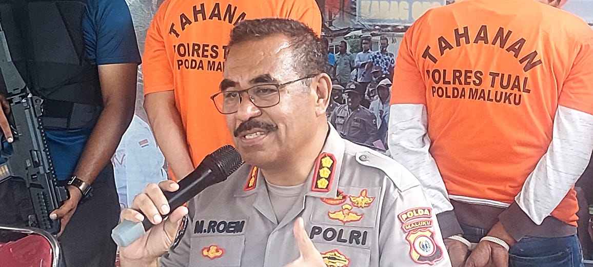 Kabid Humas Polda Maluku, KBP M. Roem Ohoirat dalam Konferensi Pers Sabtu 4 Februari 2023