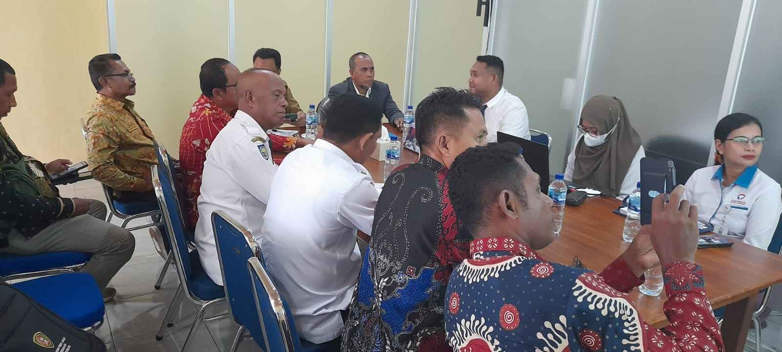 Ombudsman RI Perwakilan Provinsi Maluku paparan hasil penilaian tahun 2022 kepada Wawali Tual bersama OPD Pemkot Tual, senin 6 Februari 2023 di Kantor Ombudsman RI Perwakilan Maluku di Kota Ambon