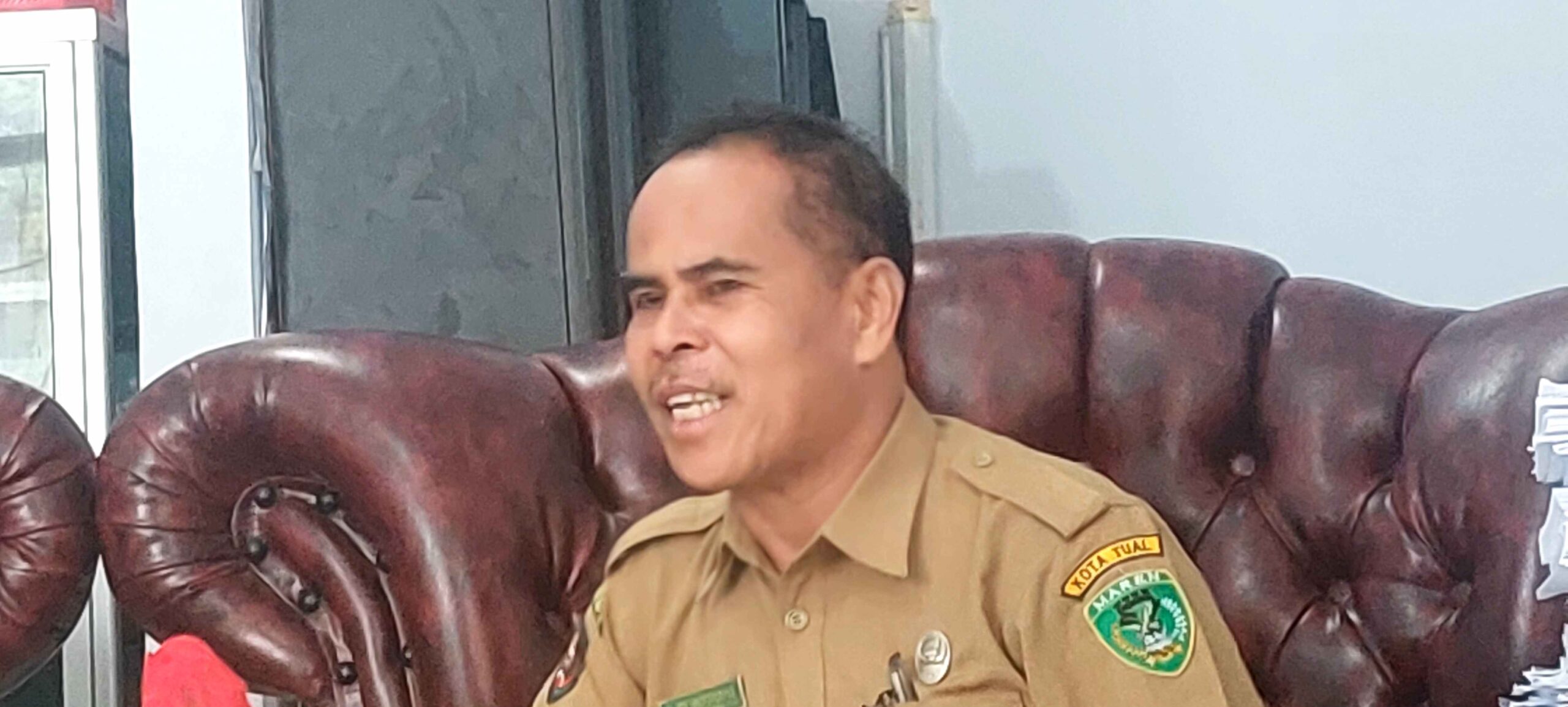 Kepsek SMA Negeri 1 Tual, Fata Tukloy dalam keterangan kepada tualnews.com, senin 13 Maret 2023