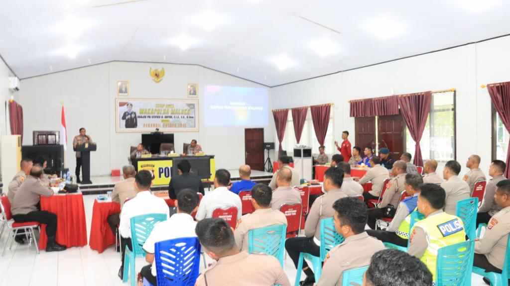Tatap muka Wakapolda Maluku bersama seluruh personil Polres Tual, selasa 02 Mei 2023