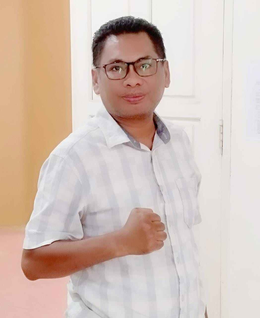 Anggota DPRD Kota Tual asal Nasdem, Rifai Sather, S.H