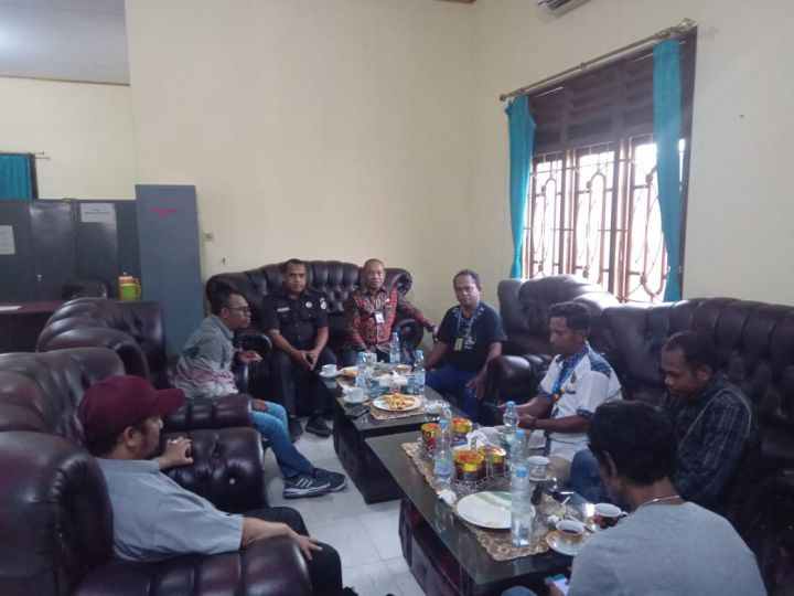 Pertemuan silaturahmi PWI Kota Tual bersama Bawaslu, Selasa 10 Oktober 2023