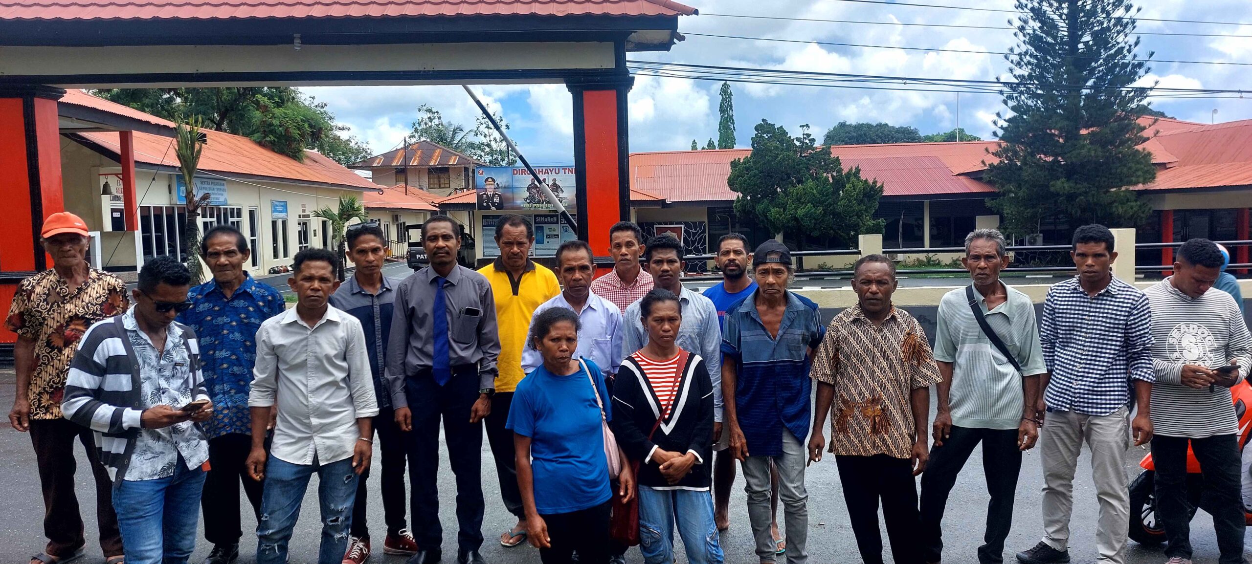 Ini Perwakilan keluarga korban SK dari SBT yang sambangi Polres Tual, Kamis 30 November 2023