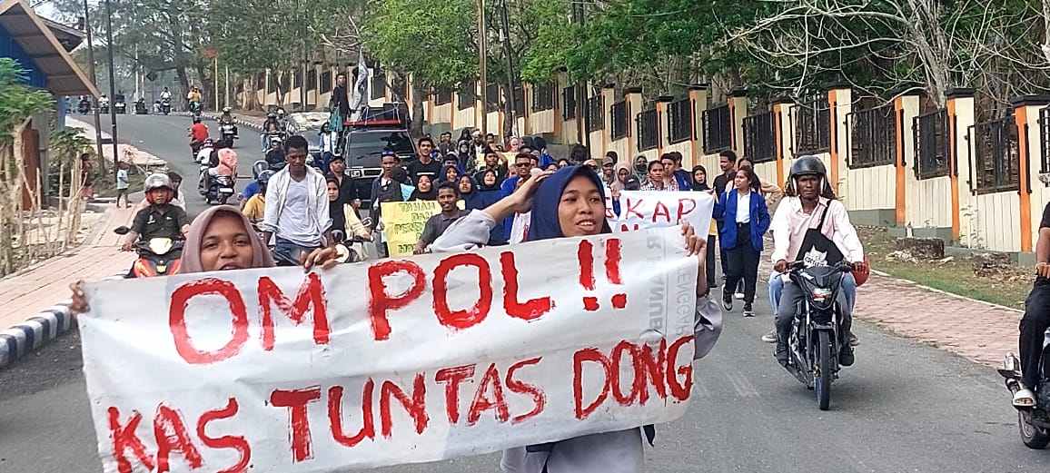 Aksi demonstrasi HMI bersama keluarga korban KS, tuntut Polres Tual tuntaskan kasus dugaan penganiayaan