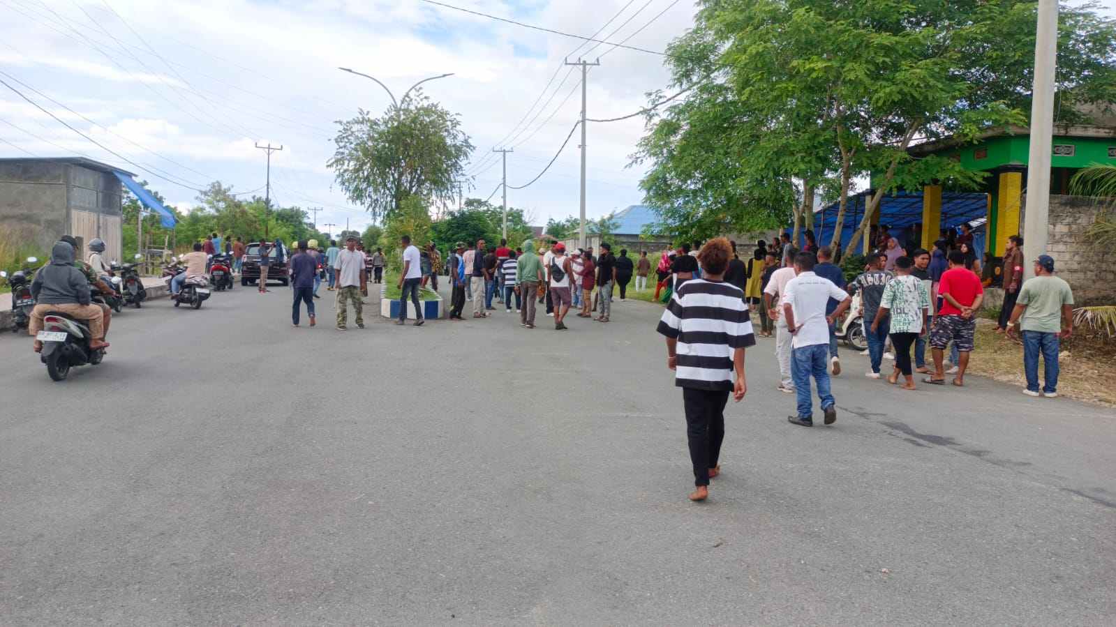 Aksi dua kelompok massa di Kota Tual, Sabtu 02 Maret 2024