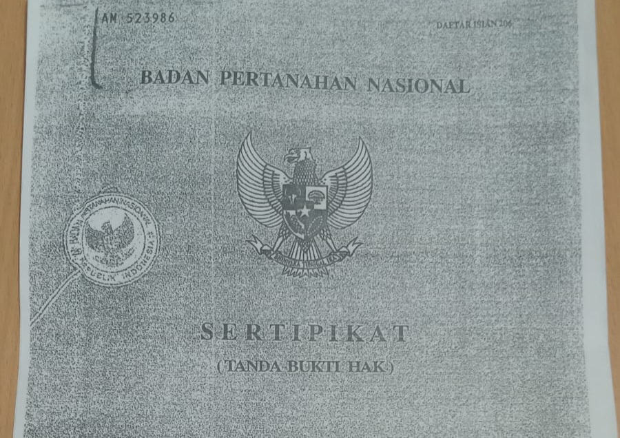 Ini bukti Sertifikat Hak Milik (SHM) Nomor 01769 seluas 9.941 m² tertanggal 16 November 1996. ( dok - Tualnews.com)