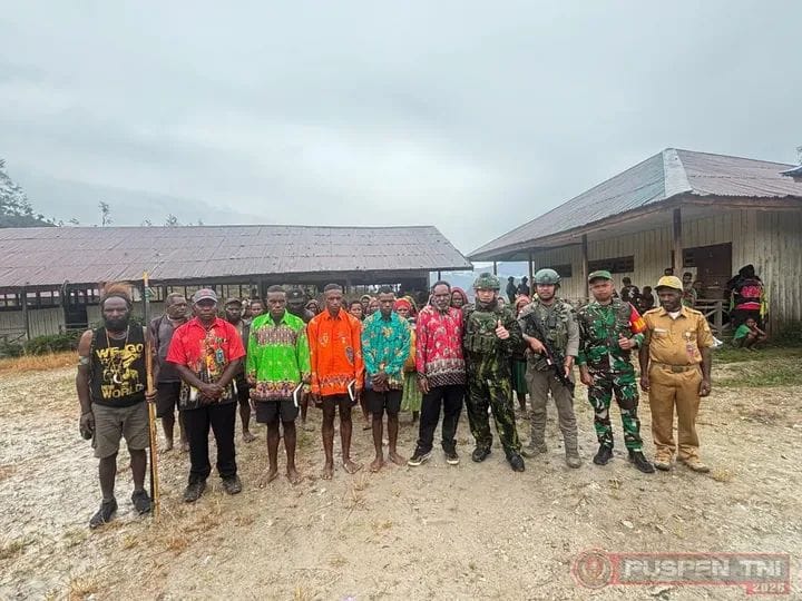 Foto bersama TNI-POLRI