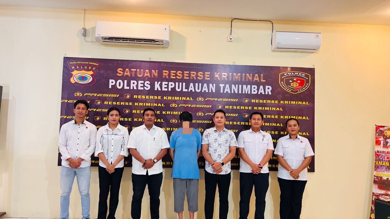 Polres Kepulauan Tanimbar resmi melimpahkan seorang warga negara China berinisial LIN XIANZENG alias A. Chen (56) ke jaksa setelah berkas perkaranya dinyatakan lengkap (P21), Rabu 13 Mei 2026.