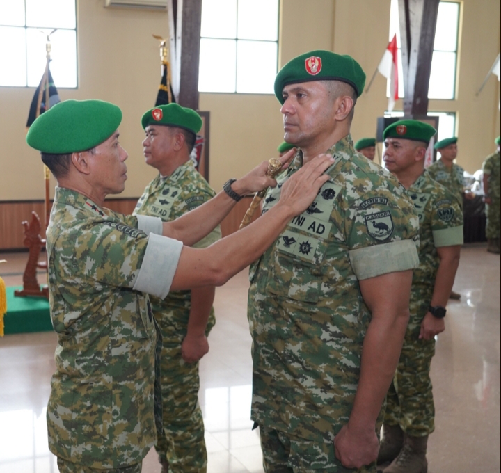 Pangdam XVIII/Kasuari Mayjen TNI Christian Kurnianto Tehuteru, memimpin langsung Sertijab di Aula Makodam XVIII/Kasuari, Trikora, Arfai 1, Manokwari, Papua Barat, Sabtu (24/10/2026).